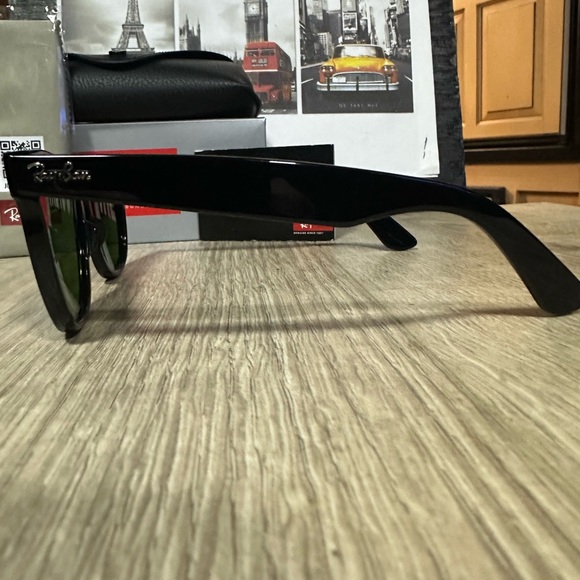 Ray ban 2140 Classic Wayfarer 901/17 polished black/Blue Mirror 54mm - Picture 4 of 12